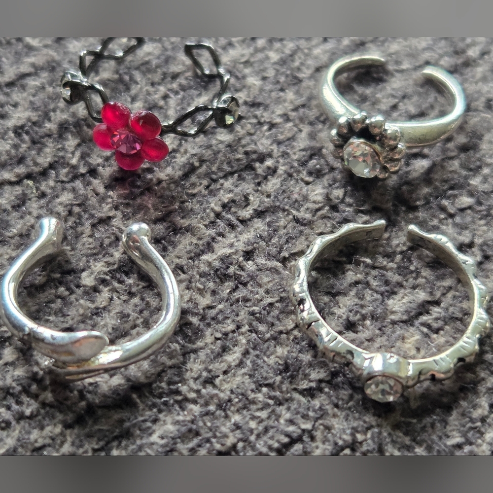 Toe Rings In Various Styles. - Picture 4 of 4